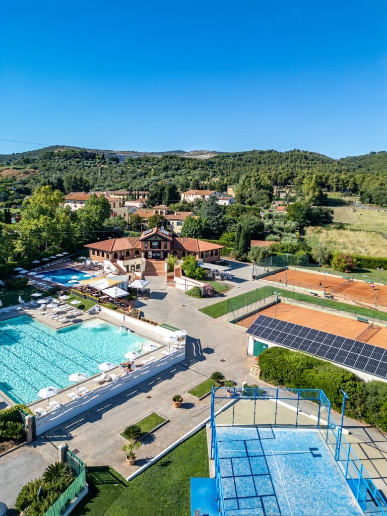 Veduta aerea dello Sporting Club Venturina Terme